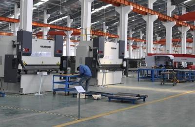 教師辭職創(chuàng)辦工廠,生產(chǎn)機(jī)械產(chǎn)品,年產(chǎn)值達(dá)到數(shù)千萬元